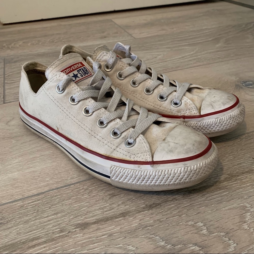 White Converse Mens 6/Womens 8